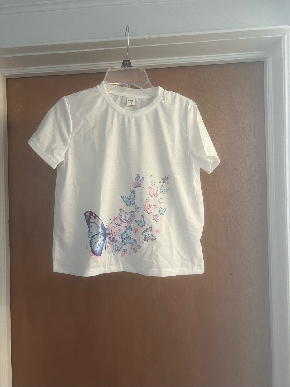 SHEIN Girl’s White Crewneck Short Sleeve Tee with Pastel Butterfly Print